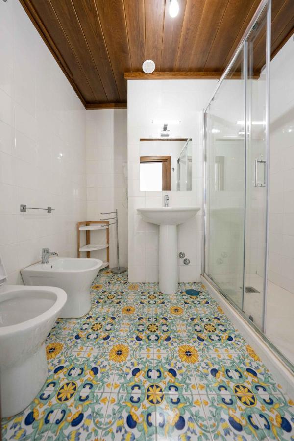 ナポリ Arcoleo Prestige By Dimorra Bed & Breakfast エクステリア 写真